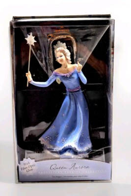 *NEVER OPENED* - 2001 Hallmark Tree Topper - QUEEN AURORA - Frostlight Faeries