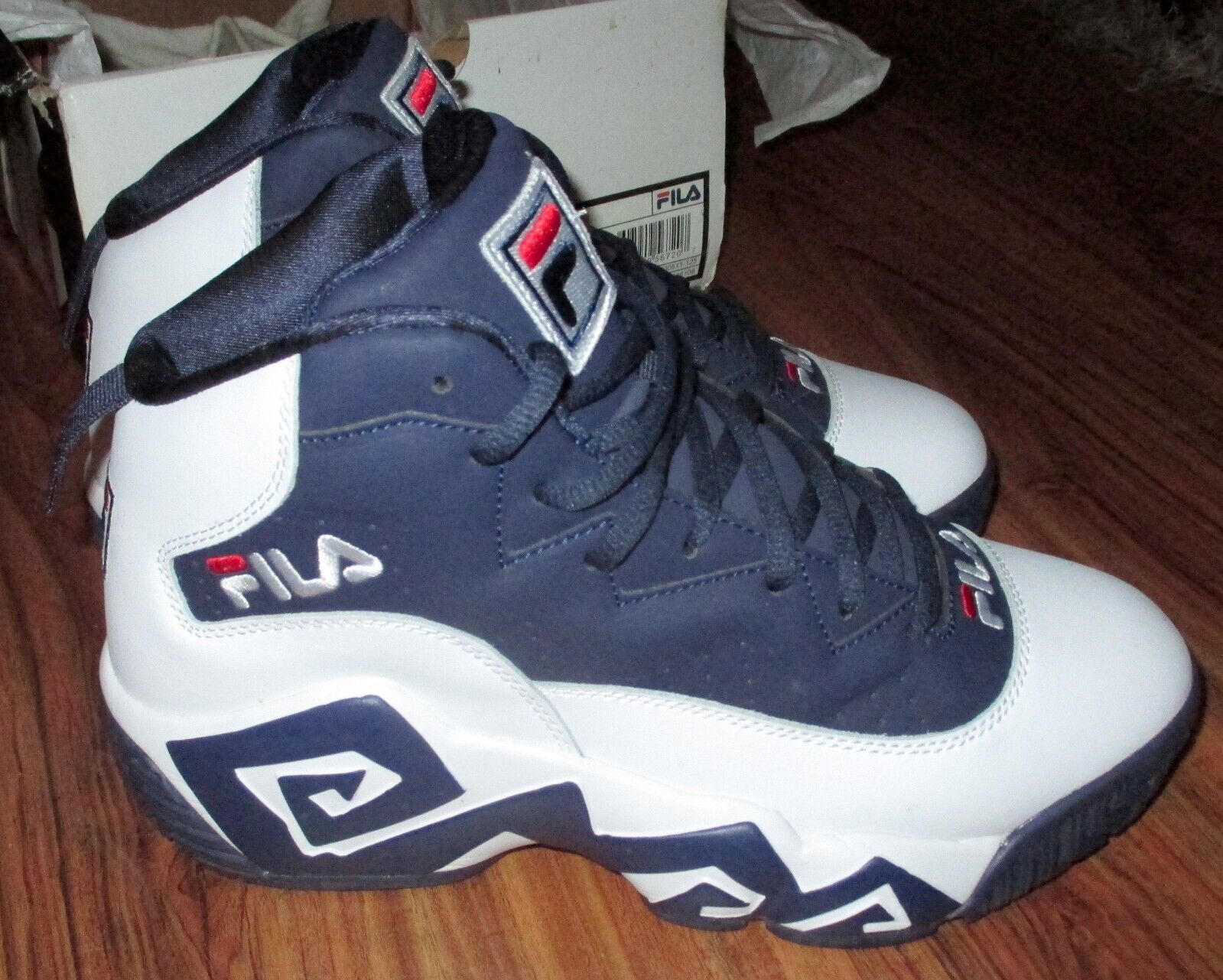 FILA MB Jamal Mashburn 1BM00511-125 sz 8.5 Sneakers in box FILA MB Jamal Mashburn 1BM00511-125 sz 8.5 Sneakers in box