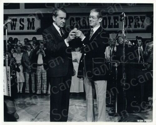 Richard Nixon Roy Acuff Grand Ole Opry 1974 VINTAGE 8x10 Press Photo 10