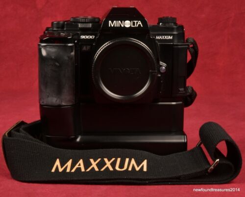AS IS Minolta Maxxum 9000 AF & MD-90 FOR PARTS OR REPAIR ONLY