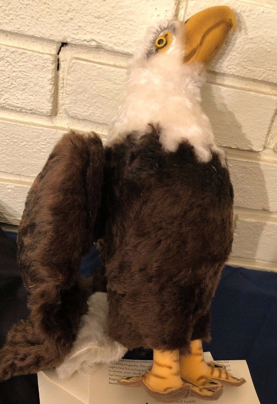 Steiff North American Exclusive Bald Eagle with COA & Bag - brand new!