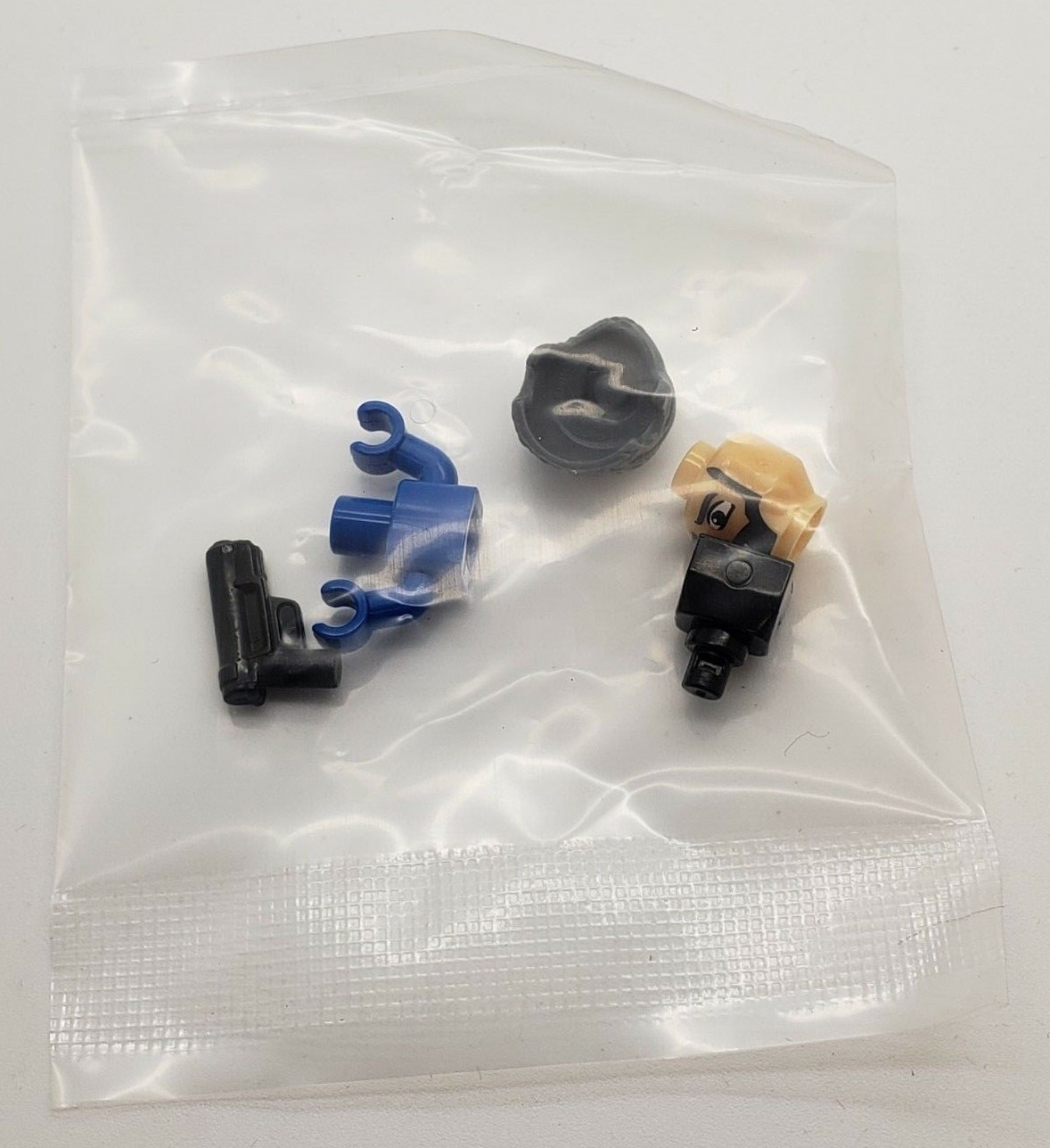 Kre-o Kreo Mini figure Cityville Invasion Officer Lockup from City Street Chase