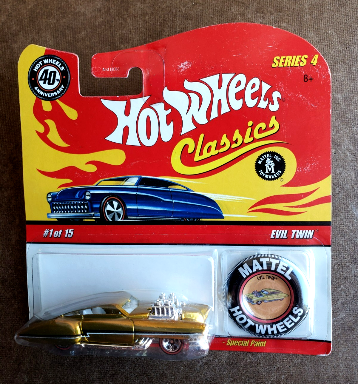 2008 Hot Wheels EVIL TWIN GOLD CLASSICS SERIES 4 W/ BUTTON 40Th
