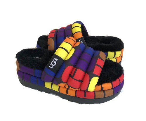 【ちろ先生】UGG Maxi Graphic Silde Ugg Women's Size 6 Black/Yellow Maxi Graphic Slide | eBay