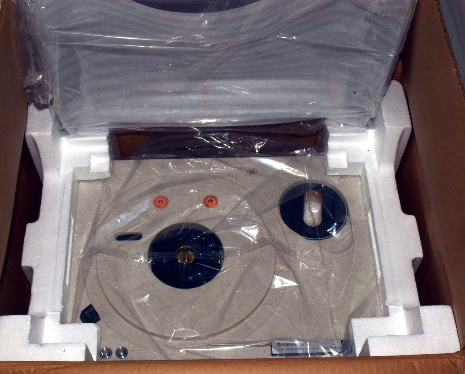 NEW IN BOX KENWOOD KD-500 Direct Drive Turntable.