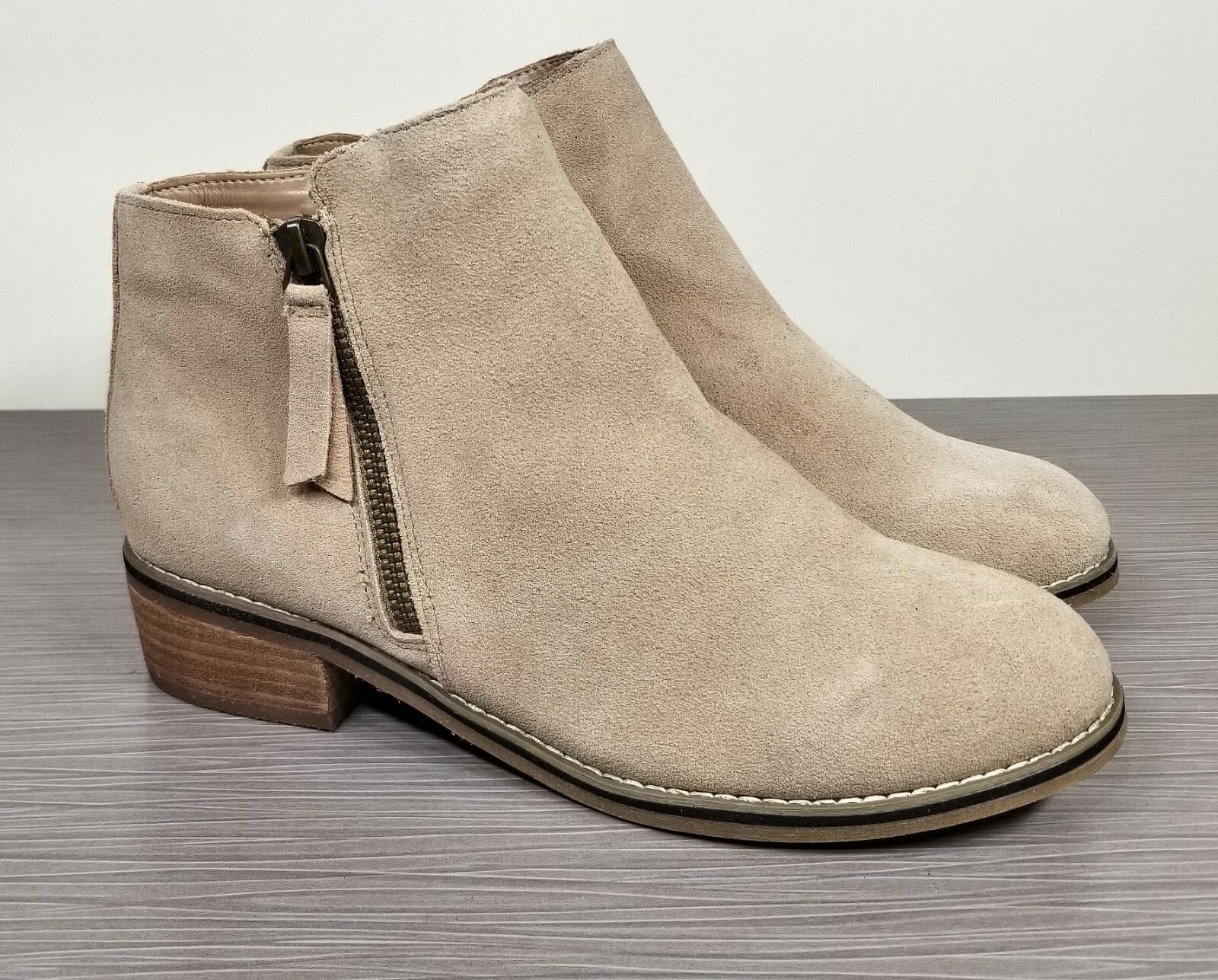 Blondo Linda Waterproof Suede Bootie, Suede, Womens Size 8.5 M