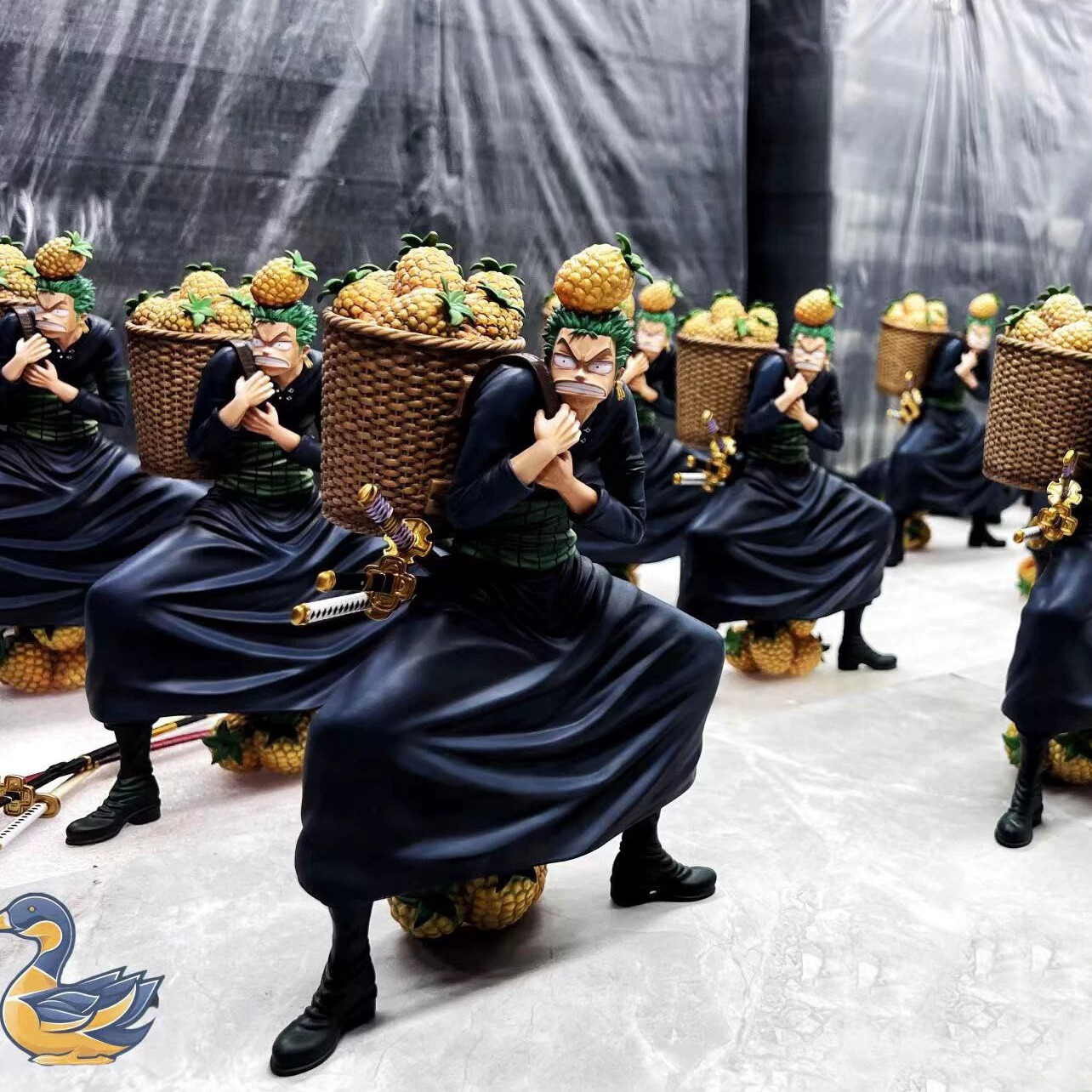 【Pinder Brothers】 エンボスのフルーツスタンド Pinder Brothers】 エンボスのフルーツスタンド Pinder Brothers