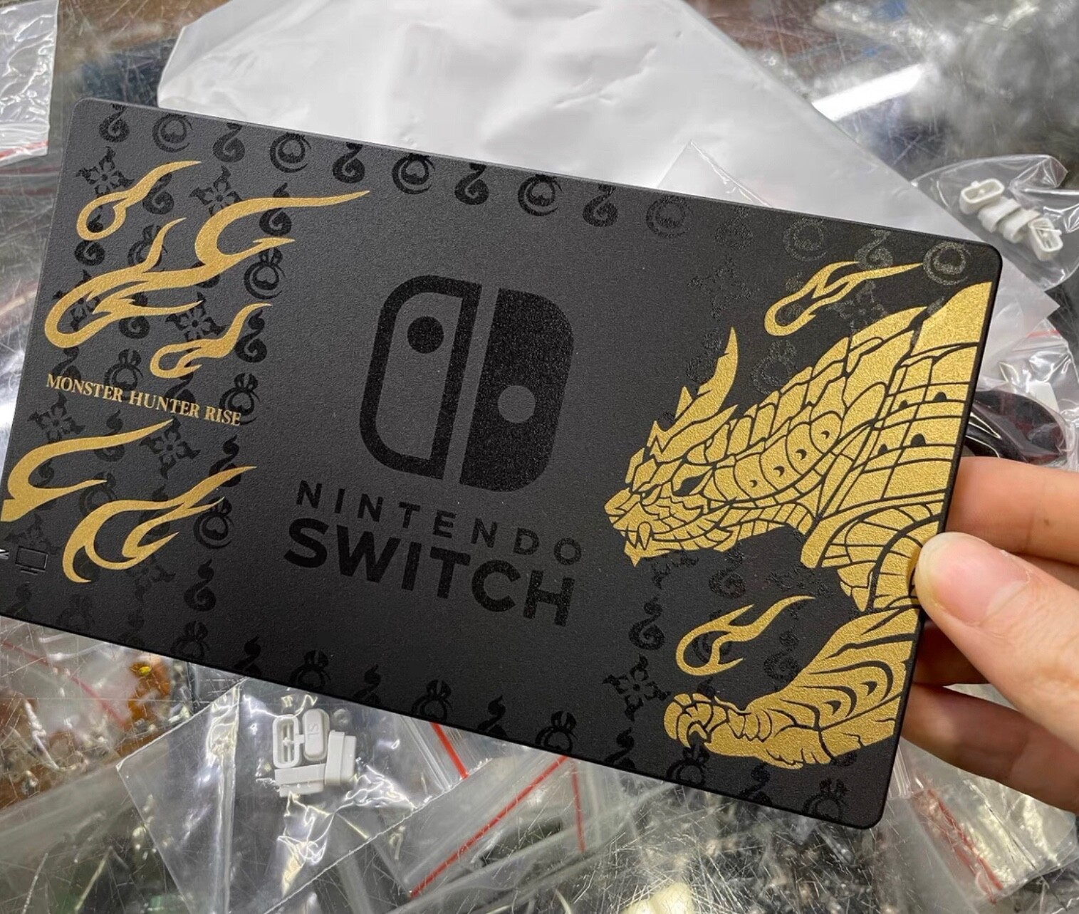 Nintendo Switch - MONSTER HUNTER RISE 限定特典付き Nintendo Switch Monster Hunter Rise Deluxe Edition Console