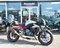 TRIUMPH STREET TRIPLE 765 R 