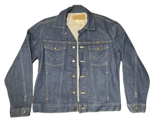VINTAGE WRANGLER AUTHENTIC WESTERN DENIM JACKET SIZE MEDIUM VINTAGE WRANGLER AUTHENTIC WESTERN DENIM JACKET SIZE MEDIUM