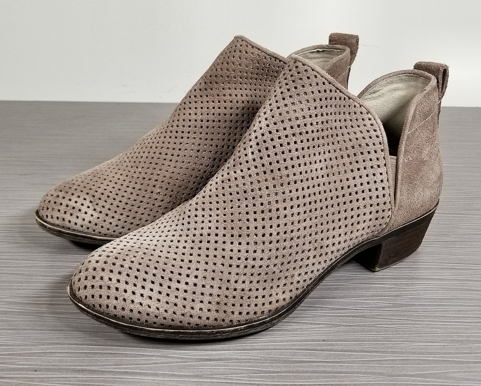 BP. Faren Bootie, Taupe Suede, Womens Size 6.5 M