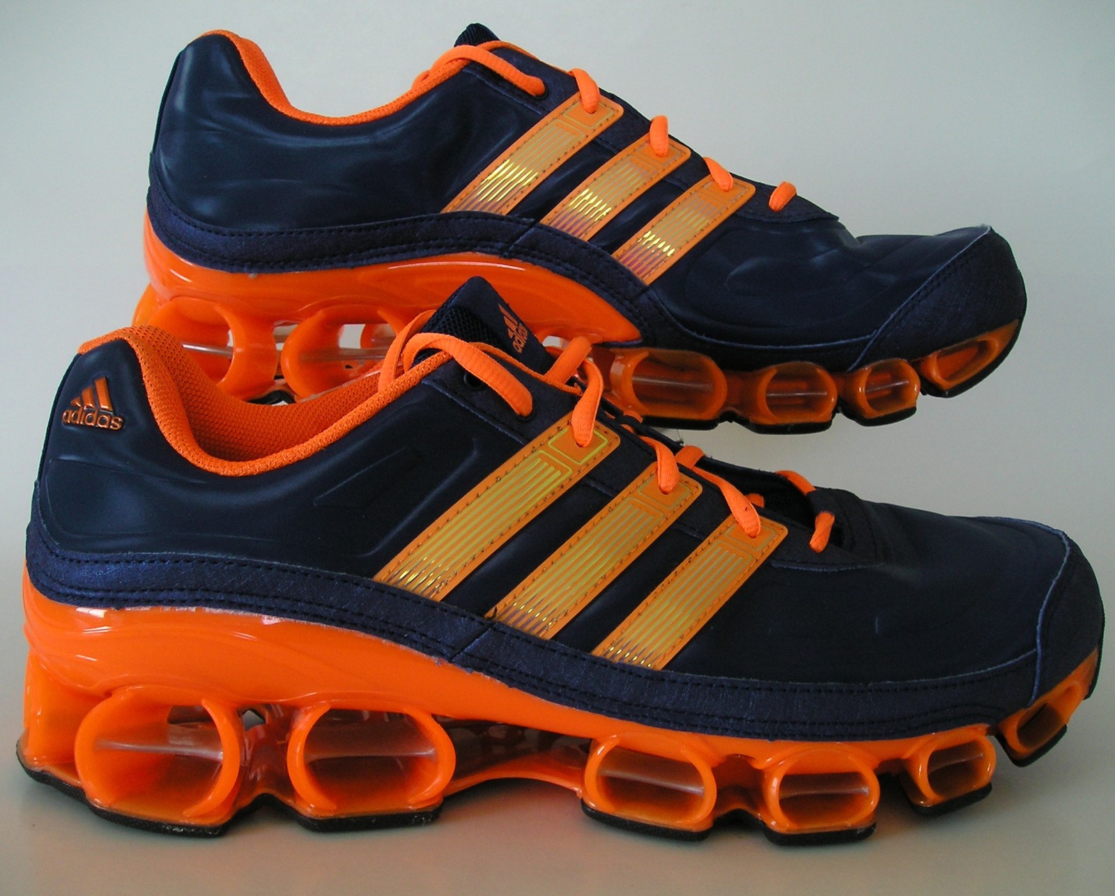 Adidas Bounce Ambition