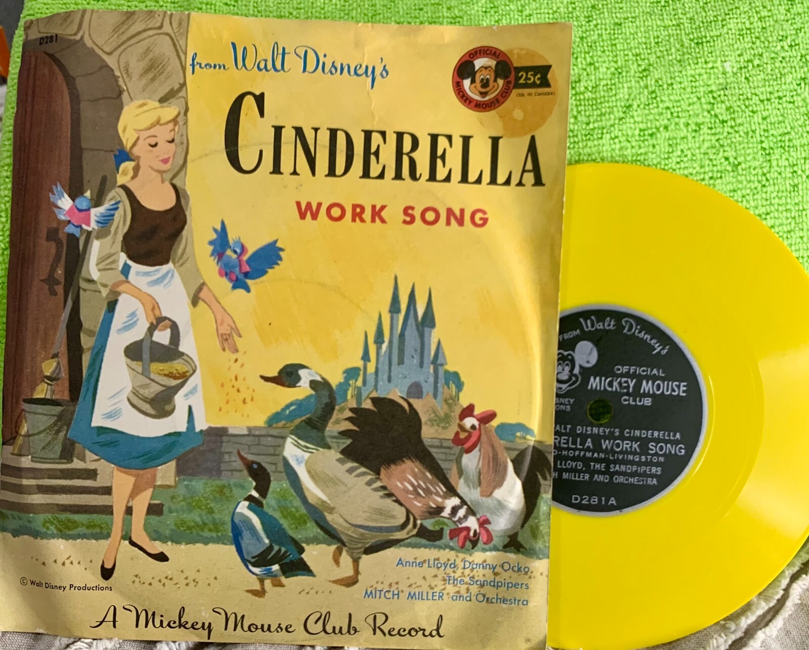 Cinderella - Work Song - Walt Disney - Golden - New old
