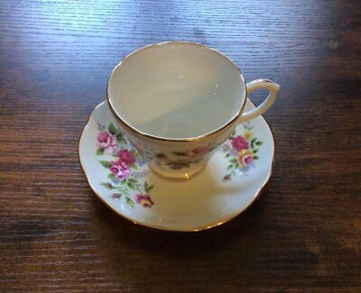 Duchess Bone China Tea Cup & Saucer Bright Floral England #329  (AI10894)