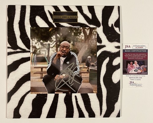 FREDDIE GIBBS SIGNED PINATA VINYL RECORD RAPPER MADLIB JSA FREDDIE GIBBS SIGNED PINATA VINYL RECORD RAPPER MADLIB JSA