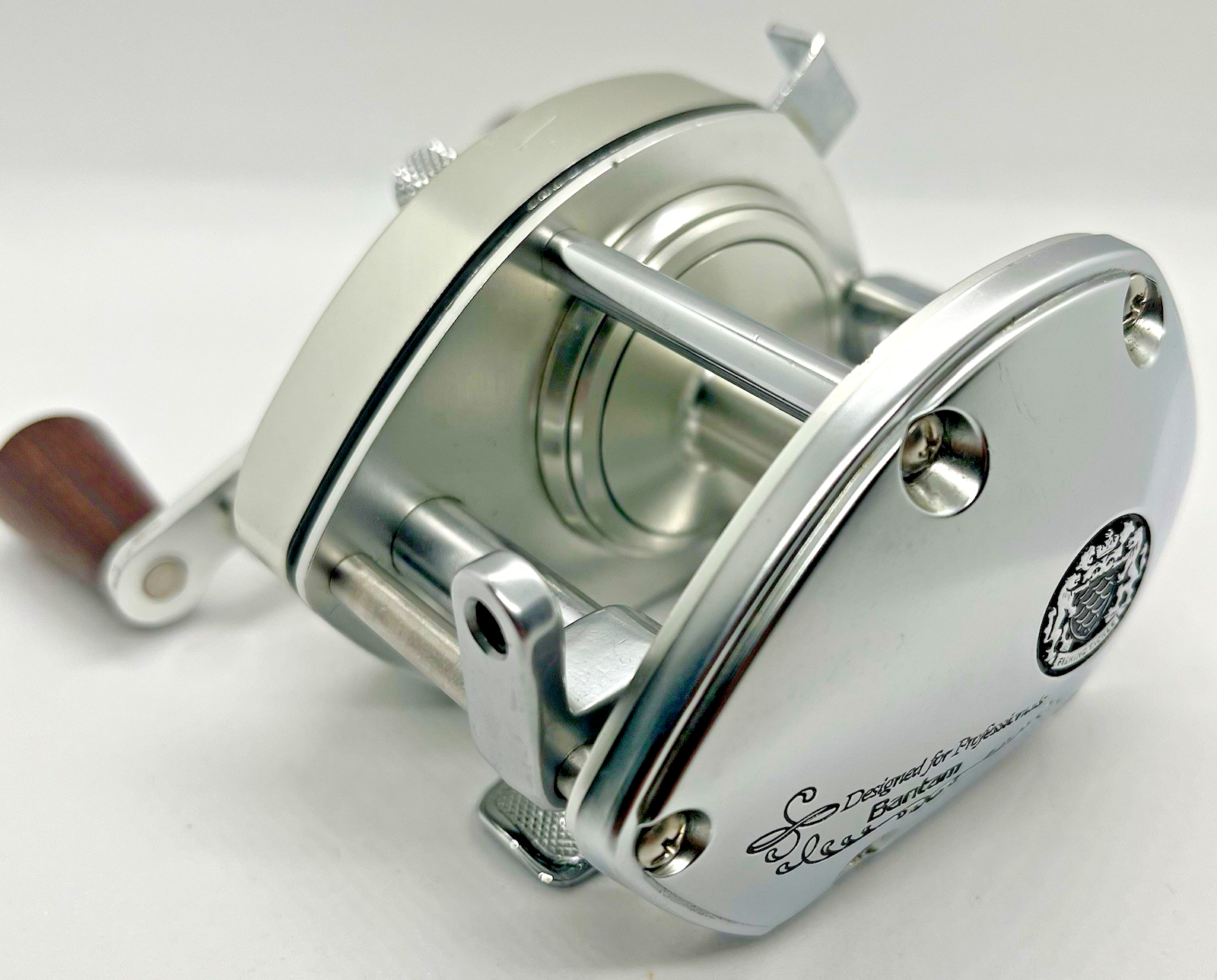 SHIMANO（シマノ）／Bantam200 Shimano Bantam 200 Designed for Professionals Baitcast Reel