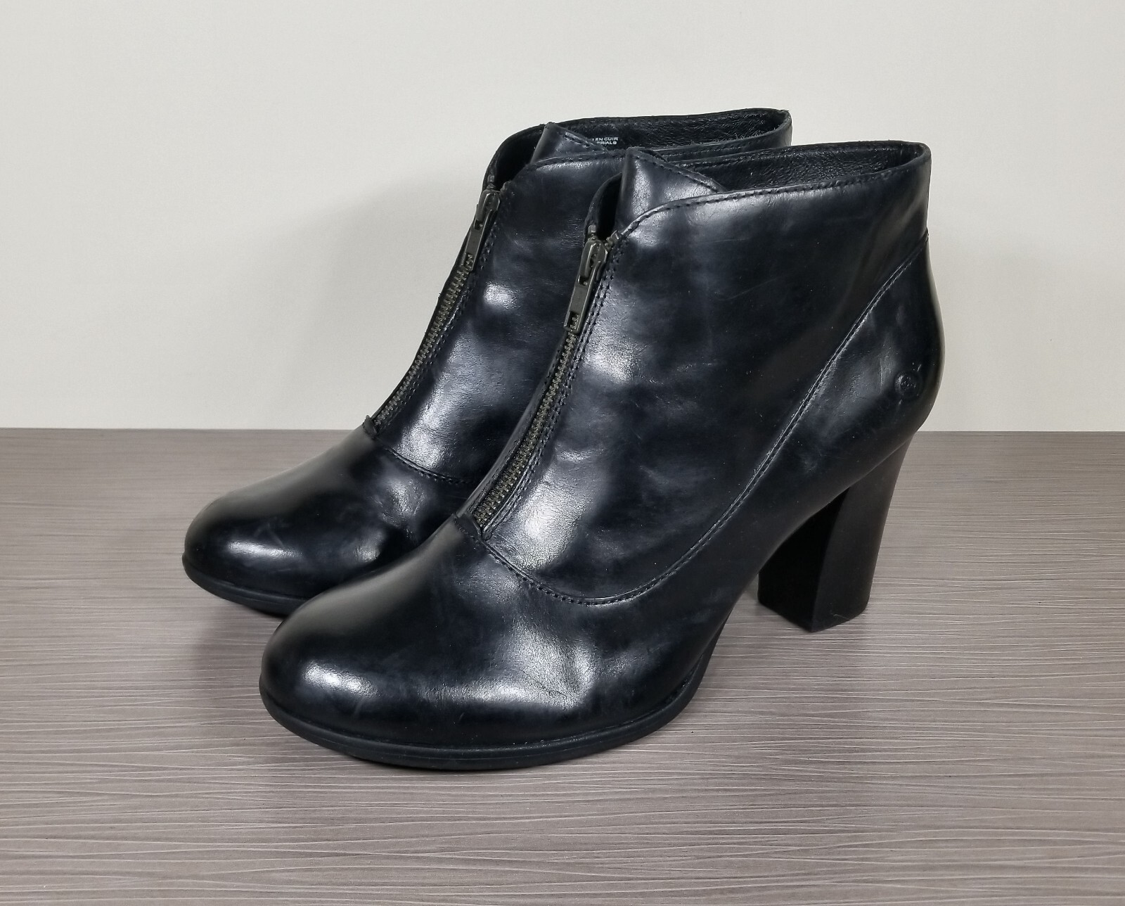 Born Crown Top Zip Ankle Booties, Black Leather, Womens Size 11 M / 43