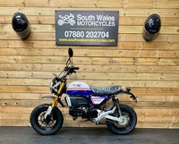 Bluroc X-Bongo 125 : brand new and unregistered. 