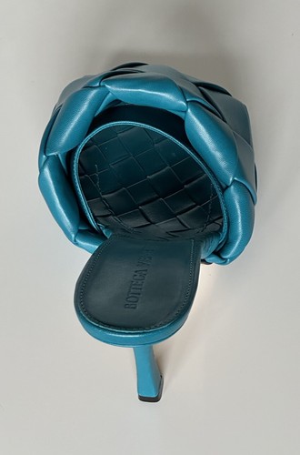 Pre-owned Bottega Veneta $1500  Lido Intrecciato Leather Mules Vintage Blue 7 Us 608854