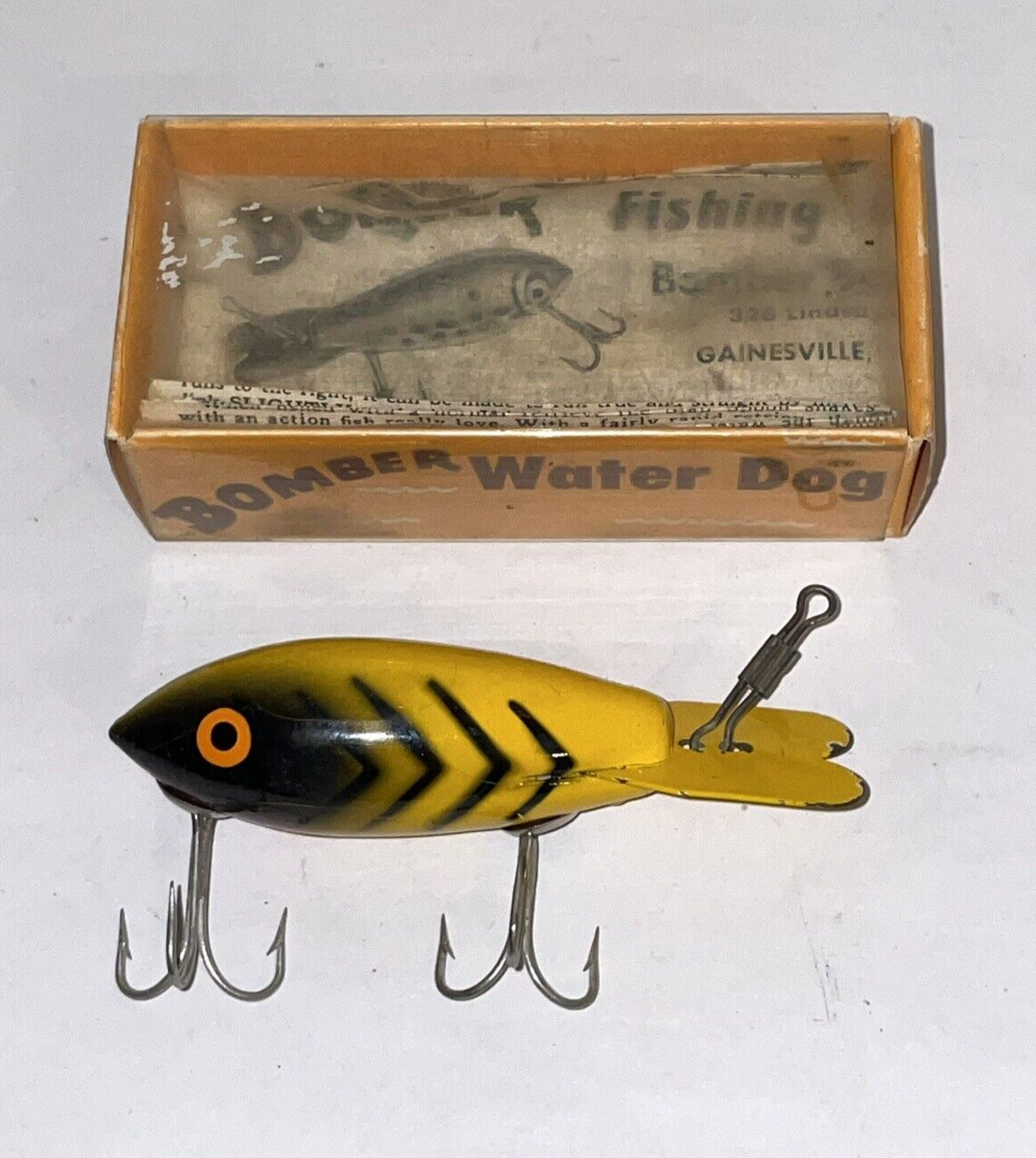 Vintage Wood Bomber 400 Series Fishing Lure w/ Incorrect Box Vintage Wood Bomber 400 Series Fishing Lure w/ Incorrect Box