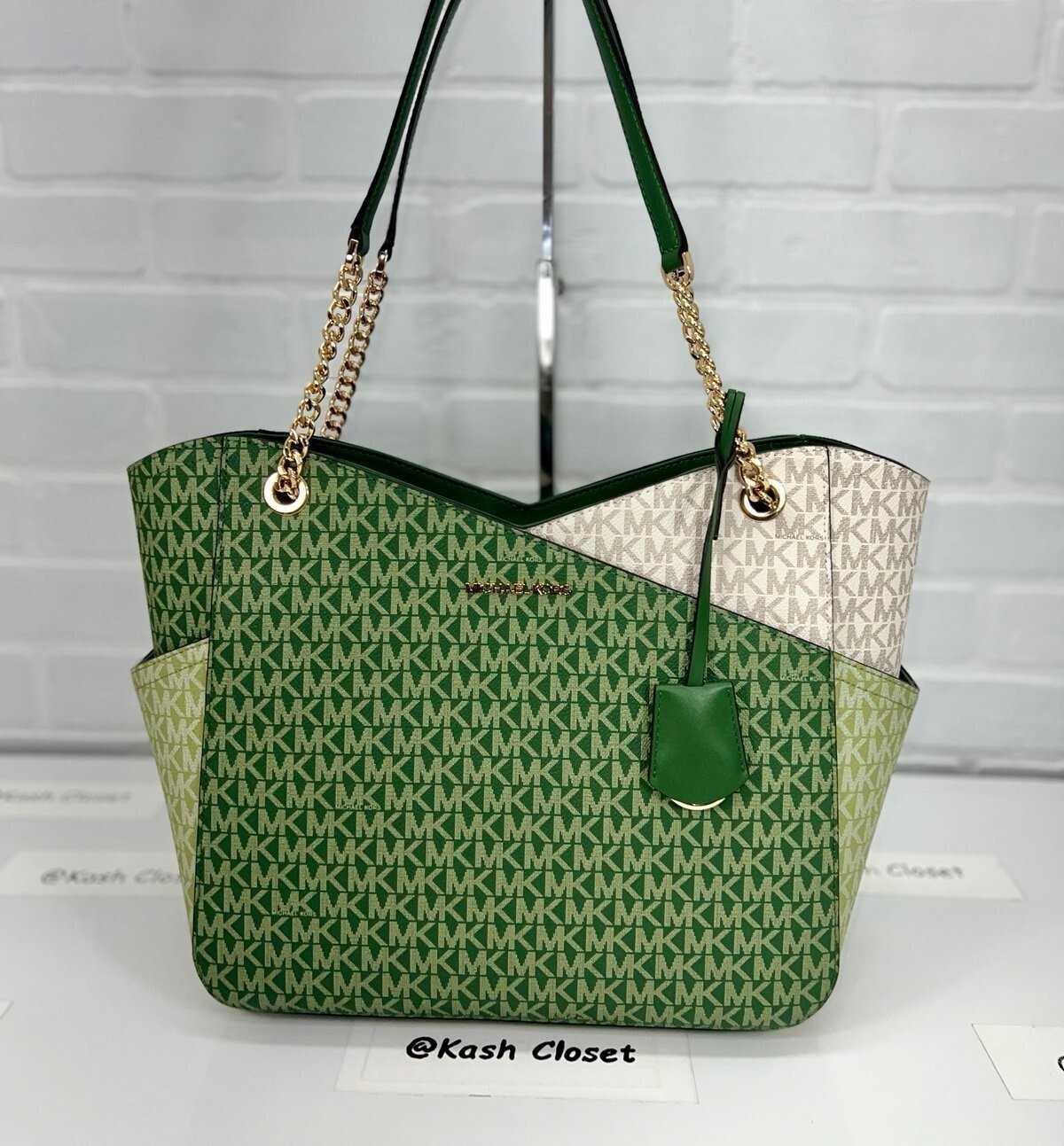 Michael Kors ハントハック Hendrix Medium Two-Tone Leather Messenger Bag | Michael Kors