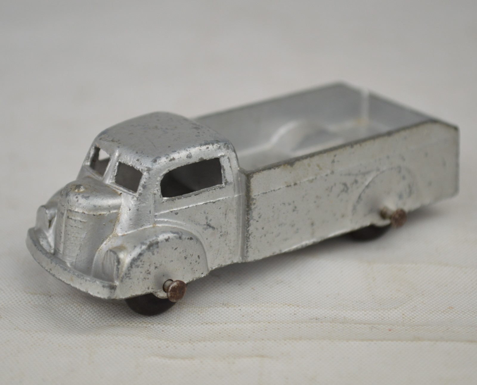 洋古書 AMERICAN TOY CARS & TRUCKS 1894-1942 洋古書 AMERICAN TOY CARS & TRUCKS 1894-1942