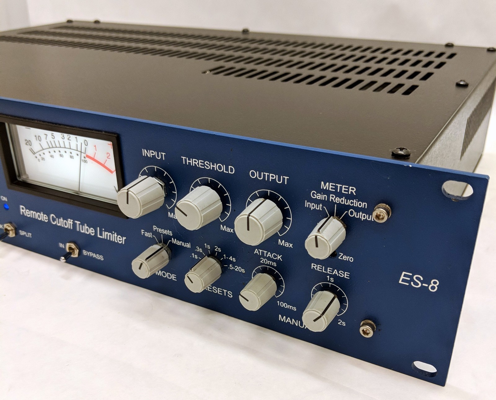 Pendulum Audio ES-8 Tube Compressor Limiter