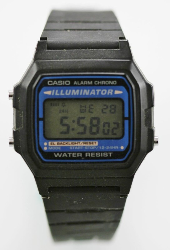 Casio Illuminator 1572 F-105 Watch Men Chron 24hr Alarm Light Date Plastic Black | eBay