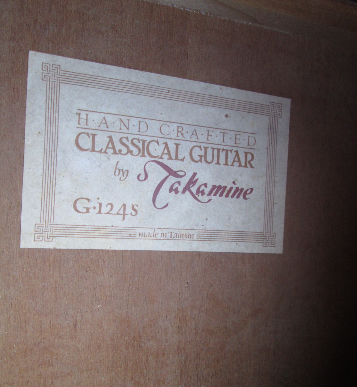 TAKEMINE G124s Classical Guitar Taiwan 1 missing tuner button - Sold AS IS