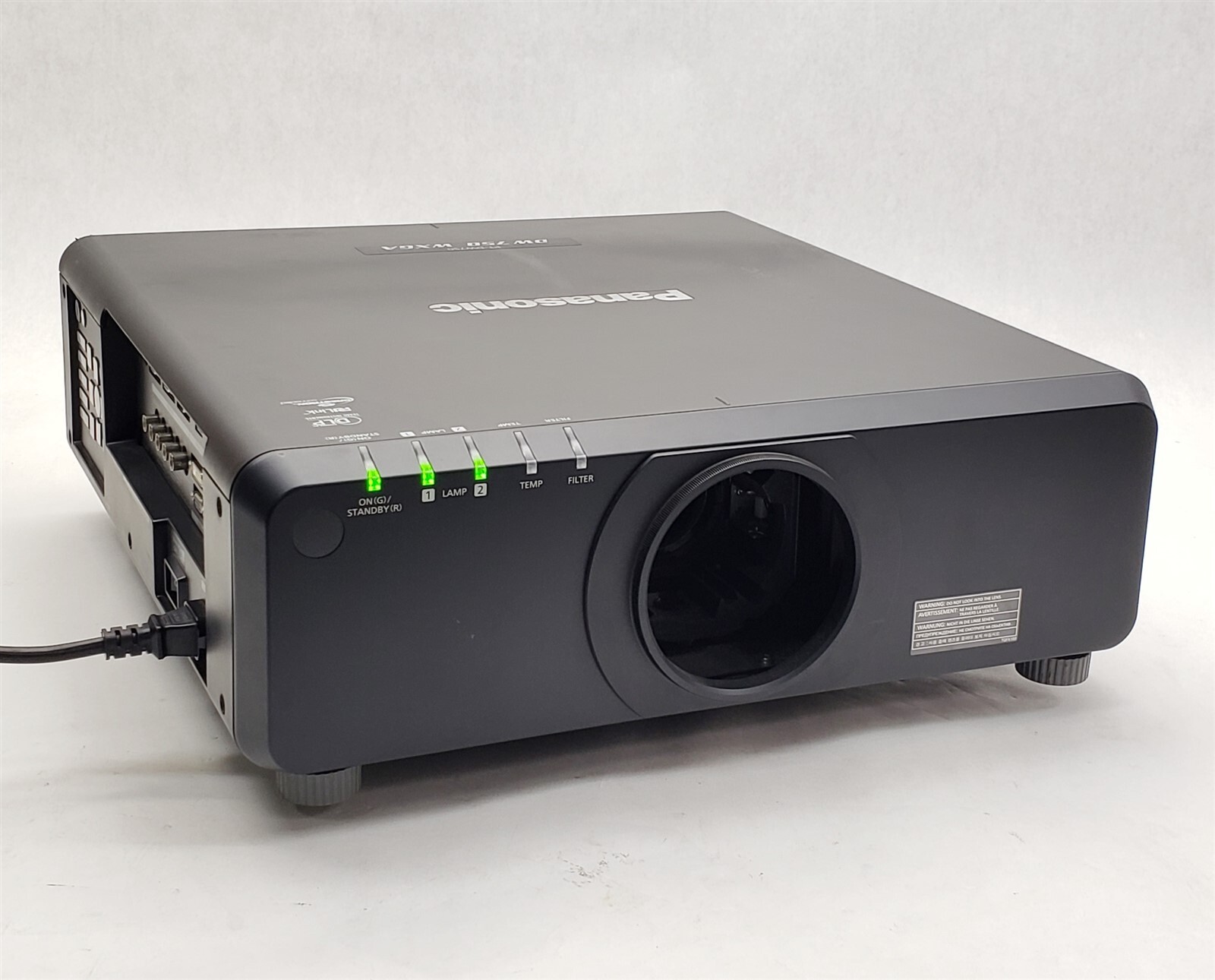 Panasonic プロジェクターPT-DW740S ⭐️7000lm 日本製
