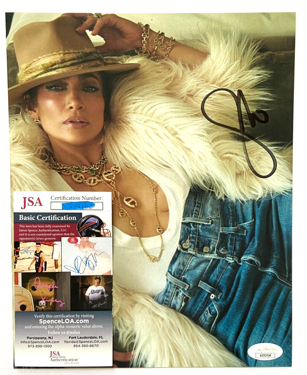 JENNIFER LOPEZ SIGNED 8X10 PHOTO SINGER J LO ON THE 6 THIS