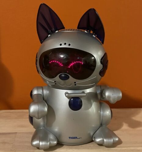Meow Chi Robot Pets Interactive Toy Cat Hasbro Tiger Electronics Sega 2000