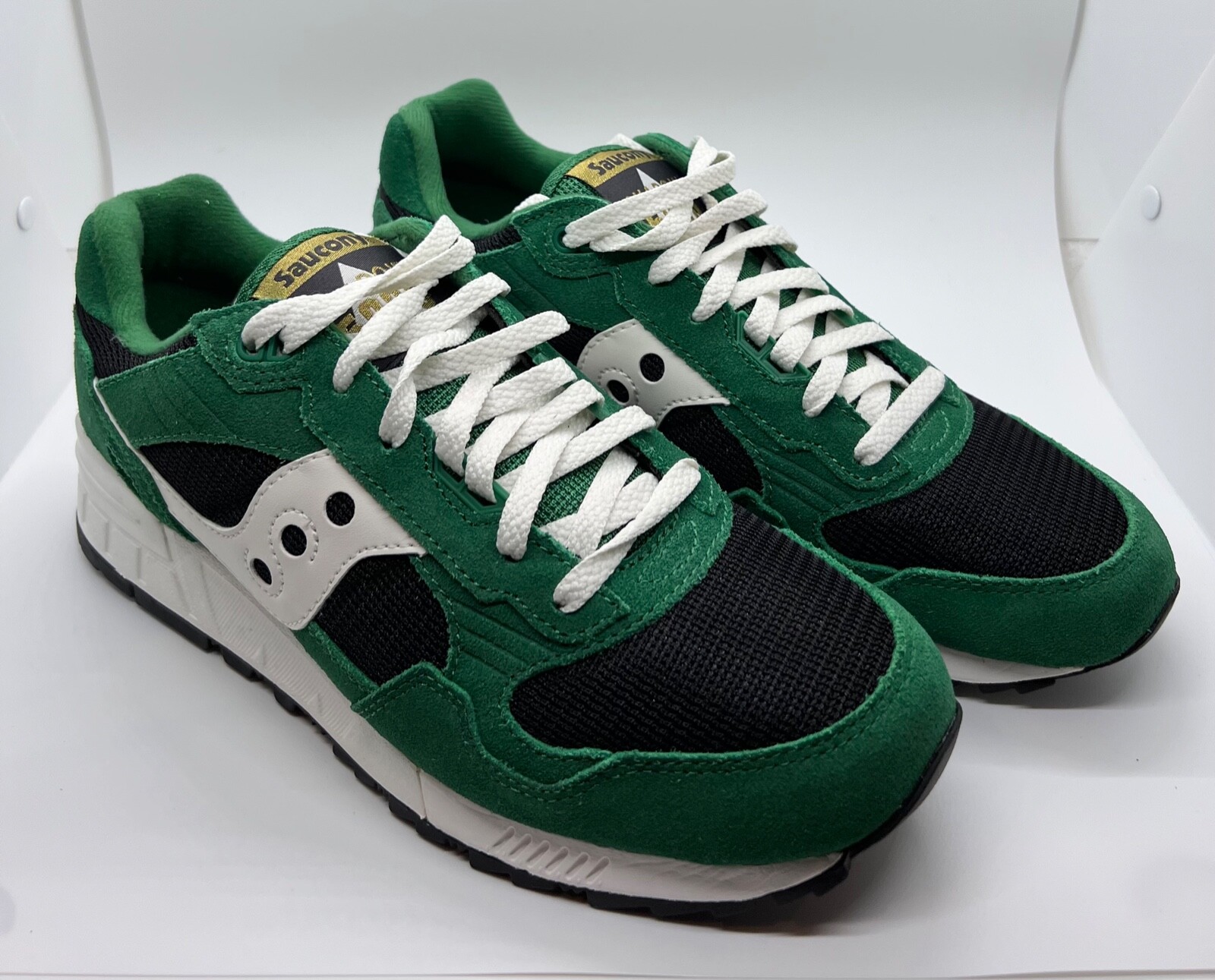 saucony green