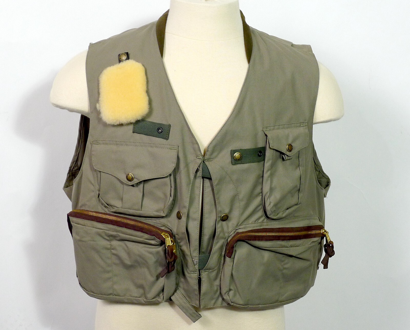 Vintage Filson Fly Fishing Guide Vest L Style 134S Talon NWOT