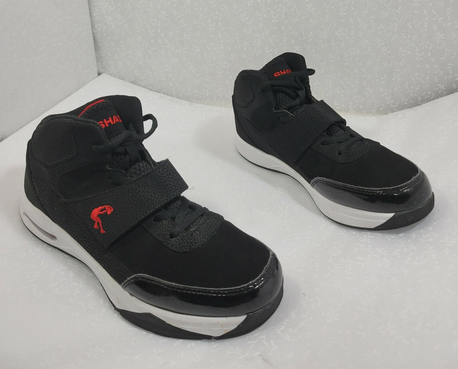 Shaq Mens Lace Up Round Toe Mid Top 