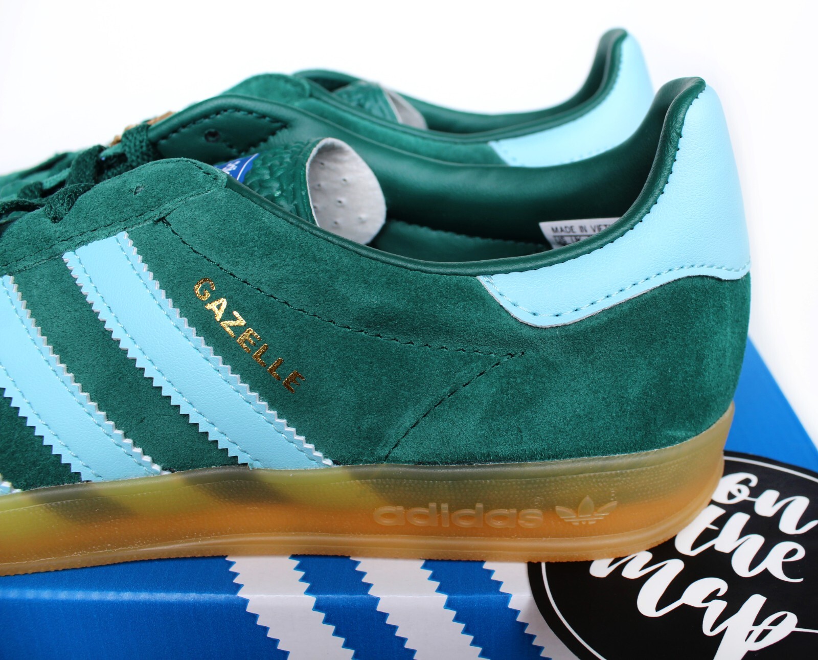 Adidas gazelle collegiate blue deals