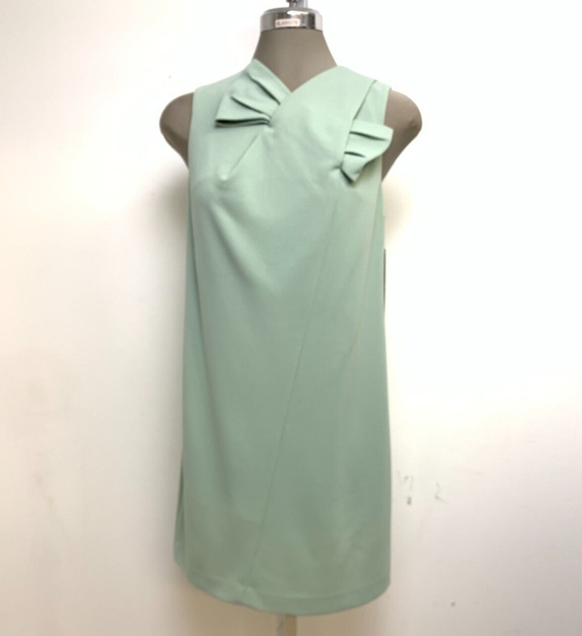 Платье-сорочка Calvin Klein NWT из жадеита с галстуком-бабочкой спереди, размер 4