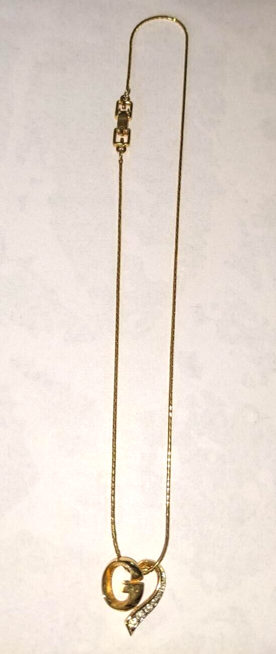 【Givenchy】Gold-Tone Stone Heart Pendant Necklace, GIVENCHY Heart Light Stone Necklace Accessories Gold Tone