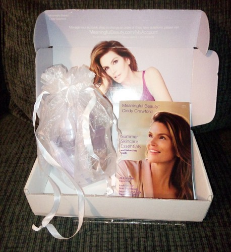 Meaningful Beauty 7pc Kit Set Cindy Crawford NEW