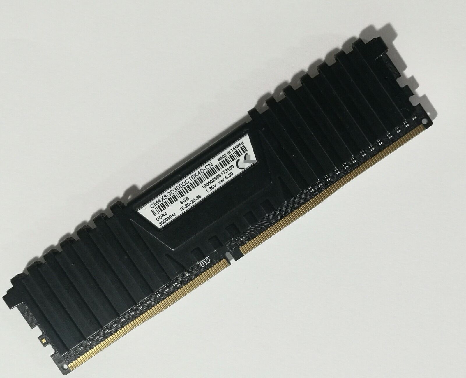 Corsair 8GB DDR4 3000 Desktop DIMM RAM VENGEANCE LPX XMP PC4 Corsair 8GB DDR4 3000 Desktop DIMM RAM VENGEANCE LPX XMP PC4