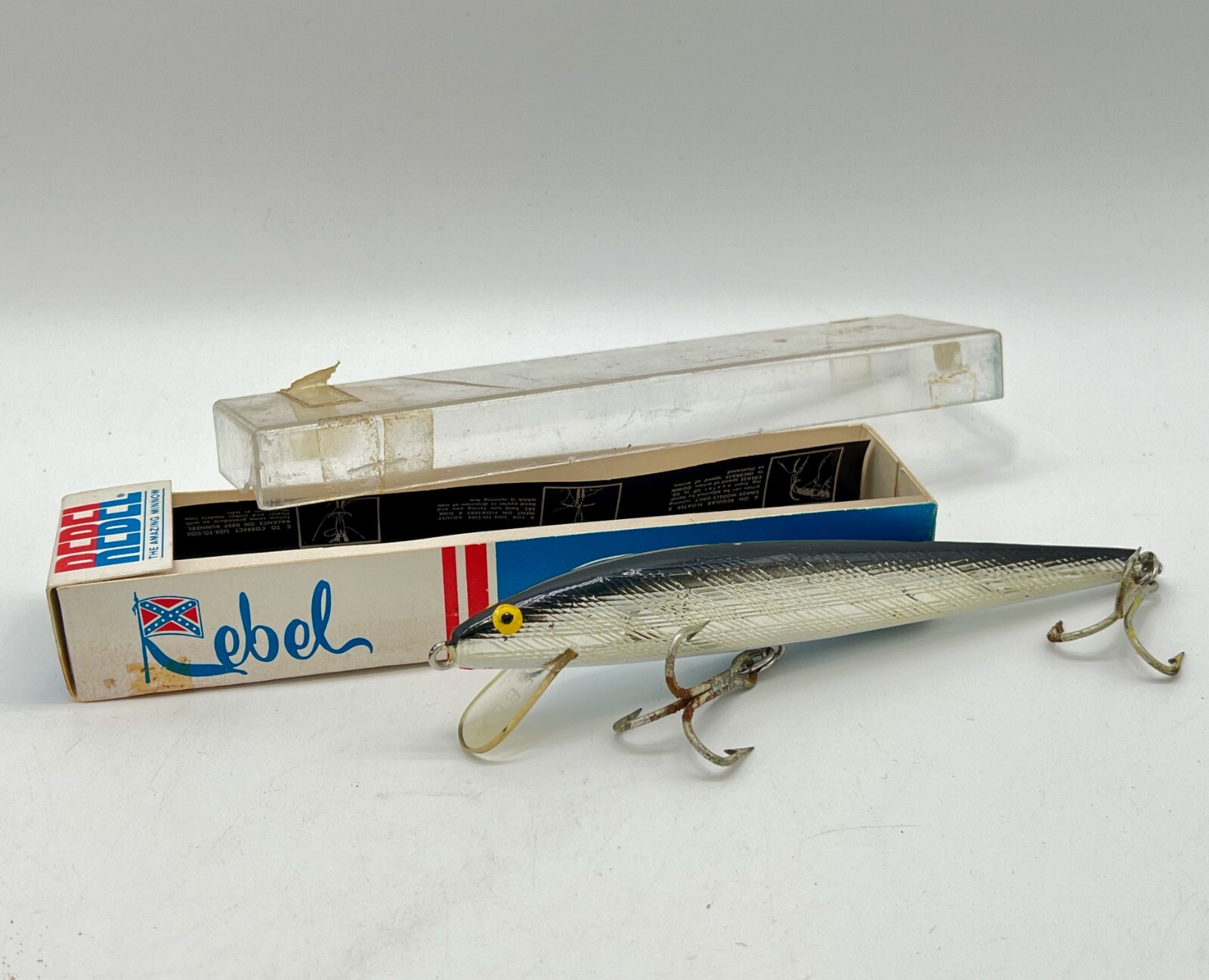 Vintage Rebel THE AMAZING MINNOW Rugged Fishing Lure w
