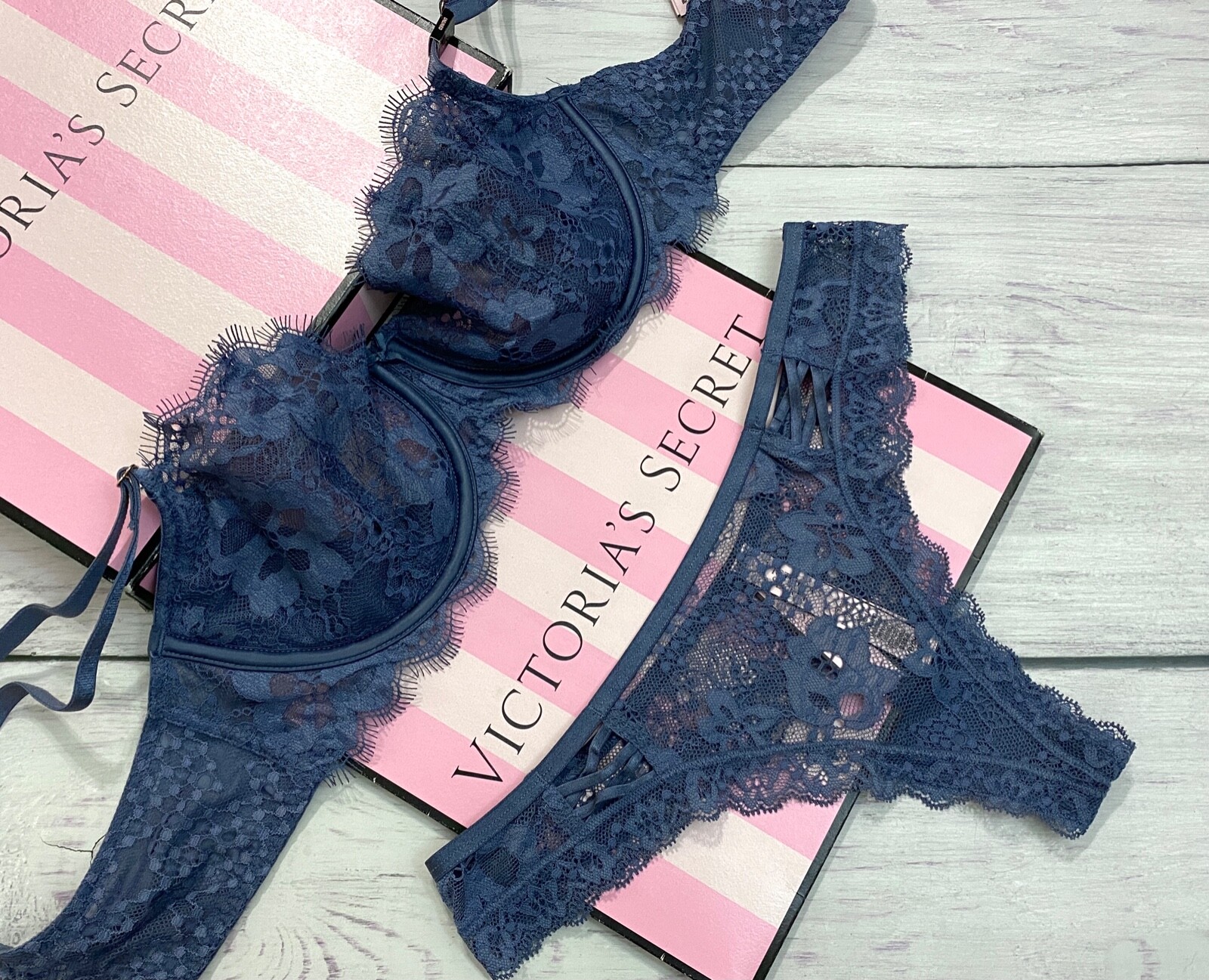 

Victorias Secret Dream Angels Wicked Без подкладки Бюстгальтер Балконет Стринги Синий