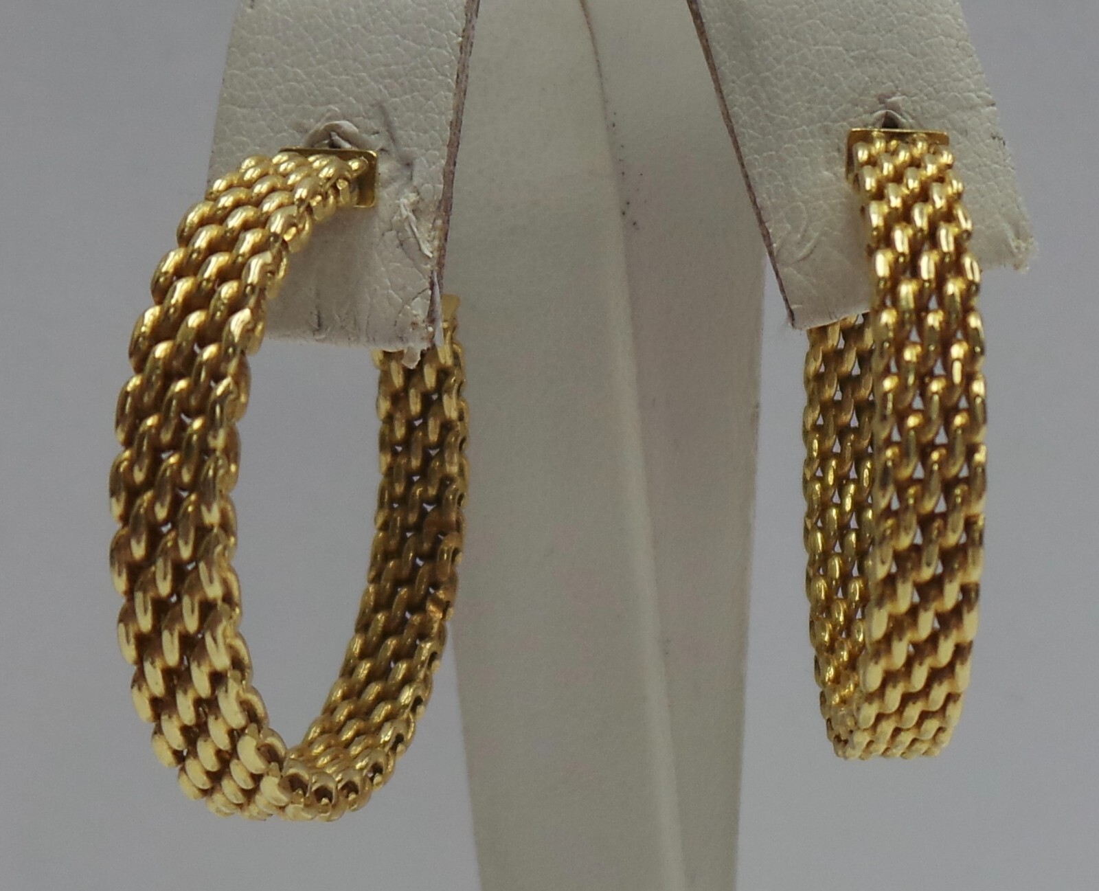 Authentic Tiffany & Co. 18k Yellow Gold Somerset Mesh Hoop