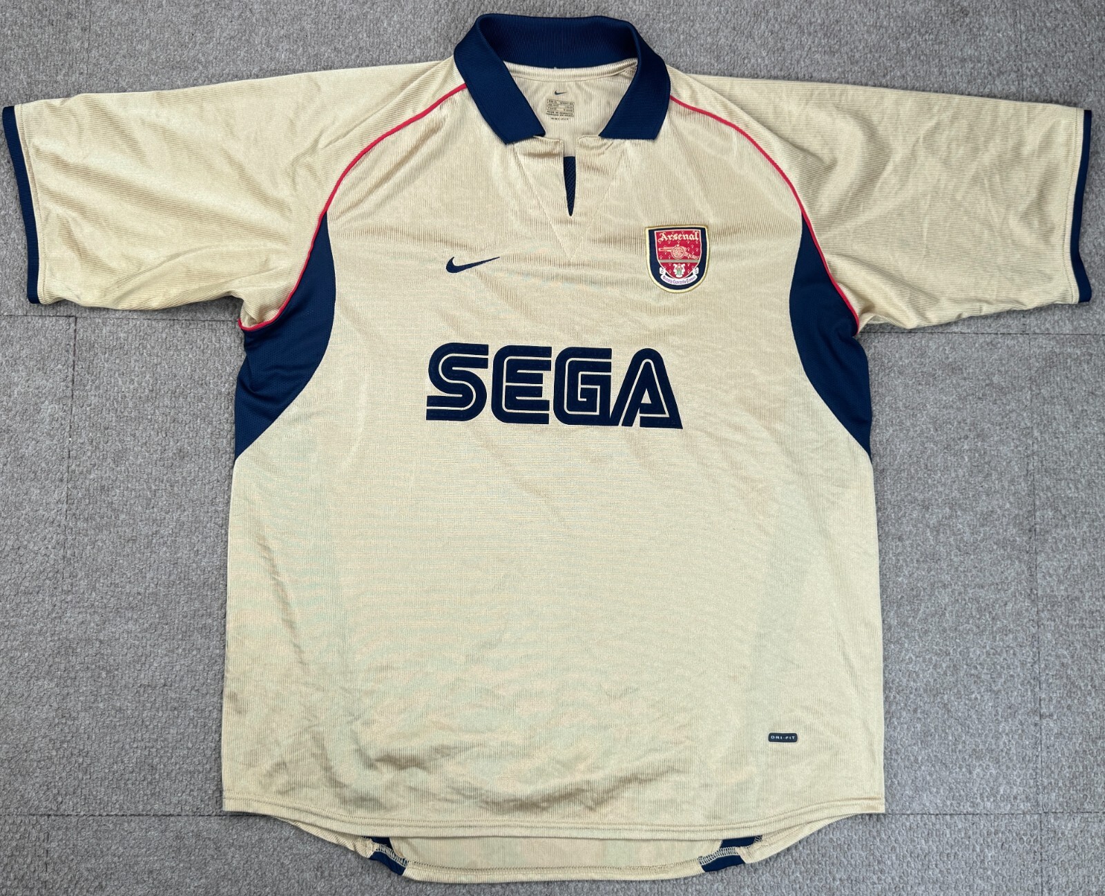 Nike Aresenal 2001-2002 Gold Away Vintage SEGA Soccer Jersey Nike Aresenal 2001-2002 Gold Away Vintage SEGA Soccer Jersey