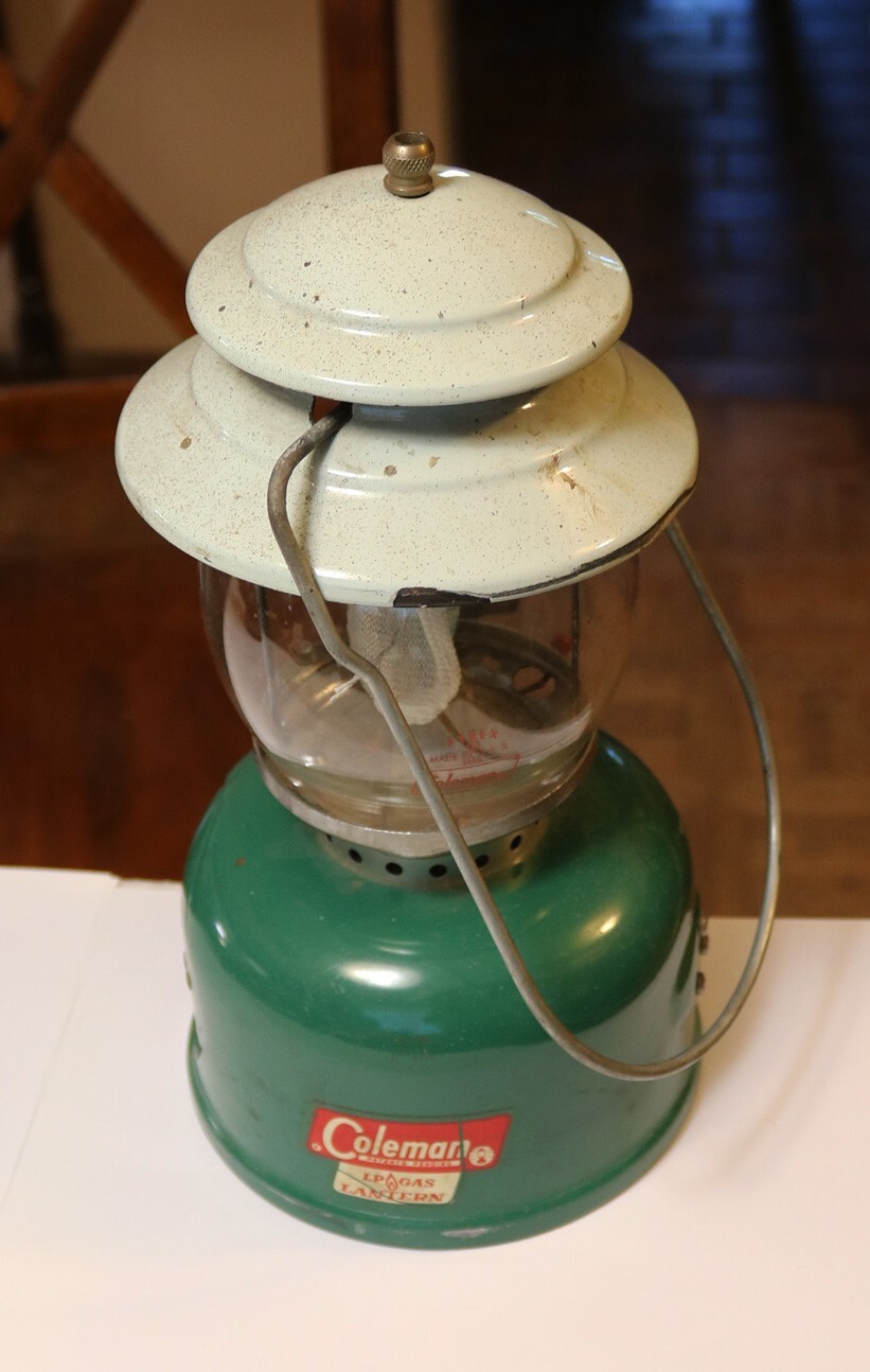 【新品未使用】【廃盤品】Coleman Feather Lantern s-l1200.jpg
