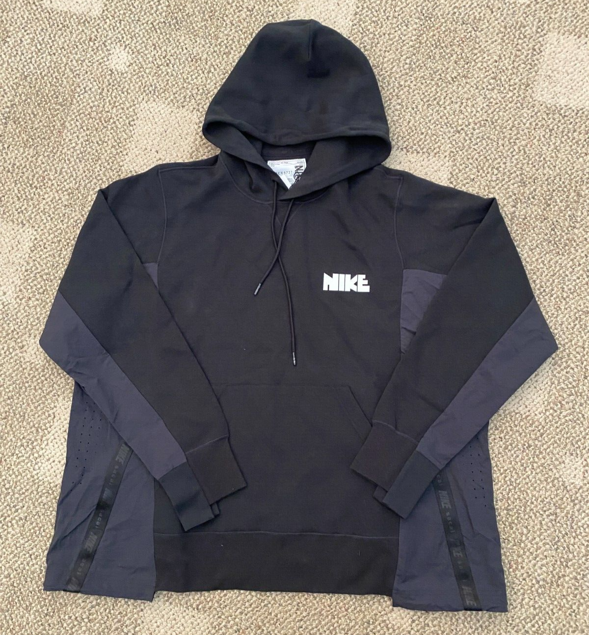 sacai×NIKE グレー フーディー　Lサイズ NIKE サカイグレー パーカー Lサイズ