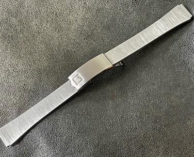 Old stock 1976 Lady Pulsar LED digital touch command bracelet to 2926-2 others