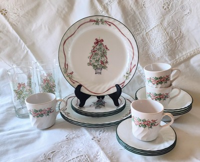 23 pc Set Corelle Callaway Holiday Service for 4 Christmas Tree Ribbon ~READ