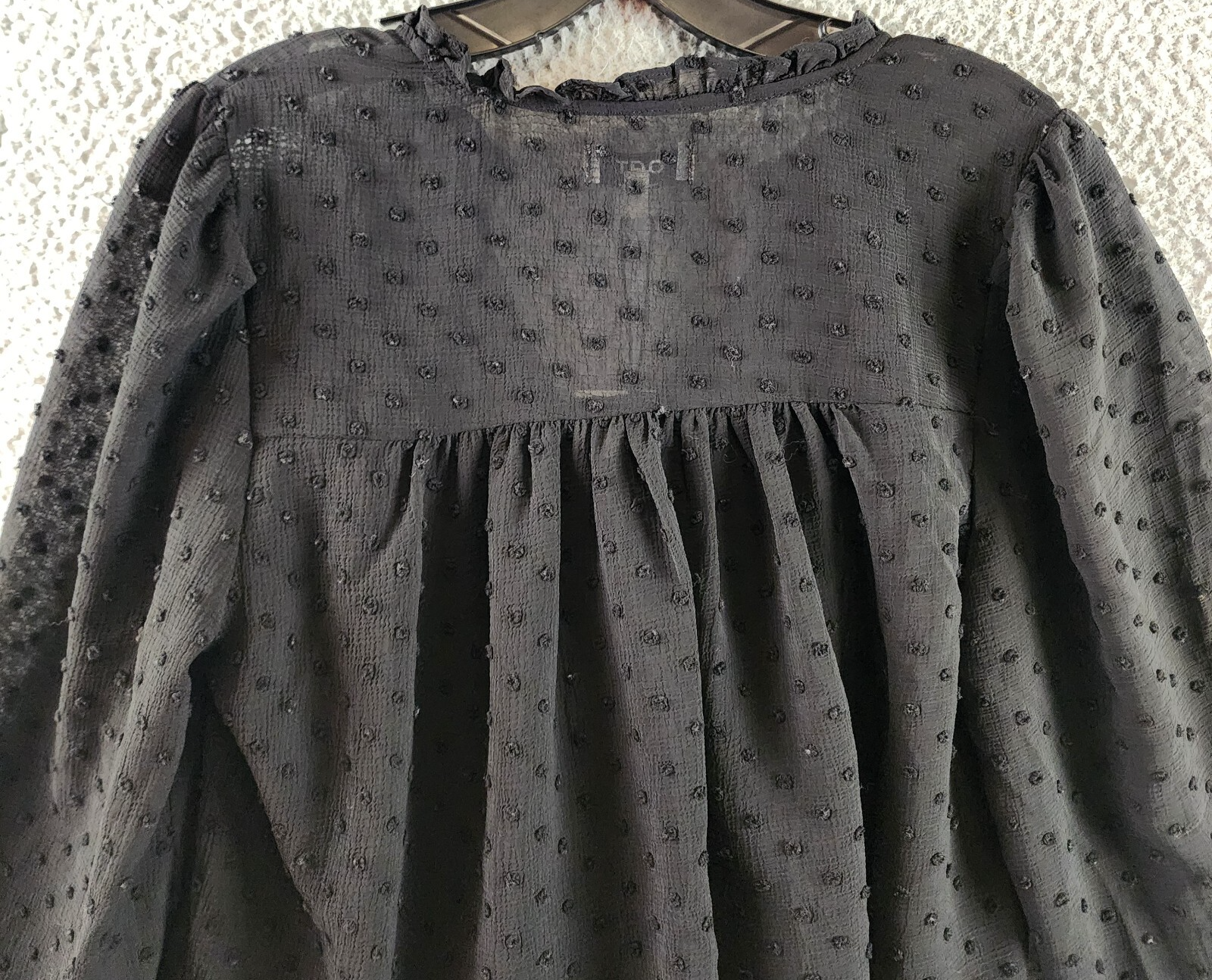 OAT New York Long Sleeve Blouse Women's XS Black V-Neckline Front Button Closure - Picture 14 of 14