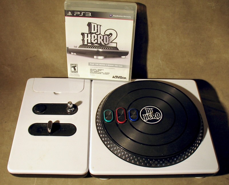 DJ HERO2 ターンテーブルコントローラー　PS3 ソフト $_3.JPG
